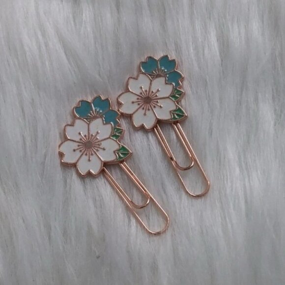 pen holder and paper clip set - Picture 6 of 7